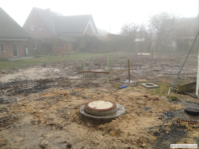 12 naechste Woche rollt hier der Bagger