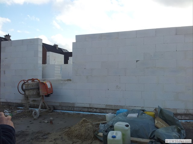 02 Die Außenwand zur Garage