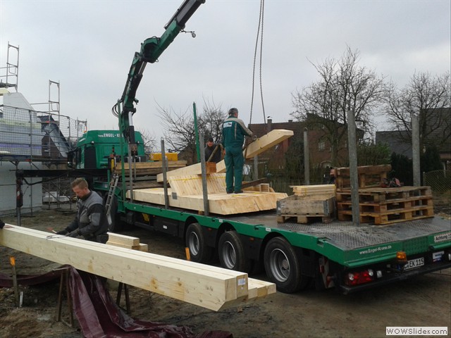 04 Holz wird geliefert